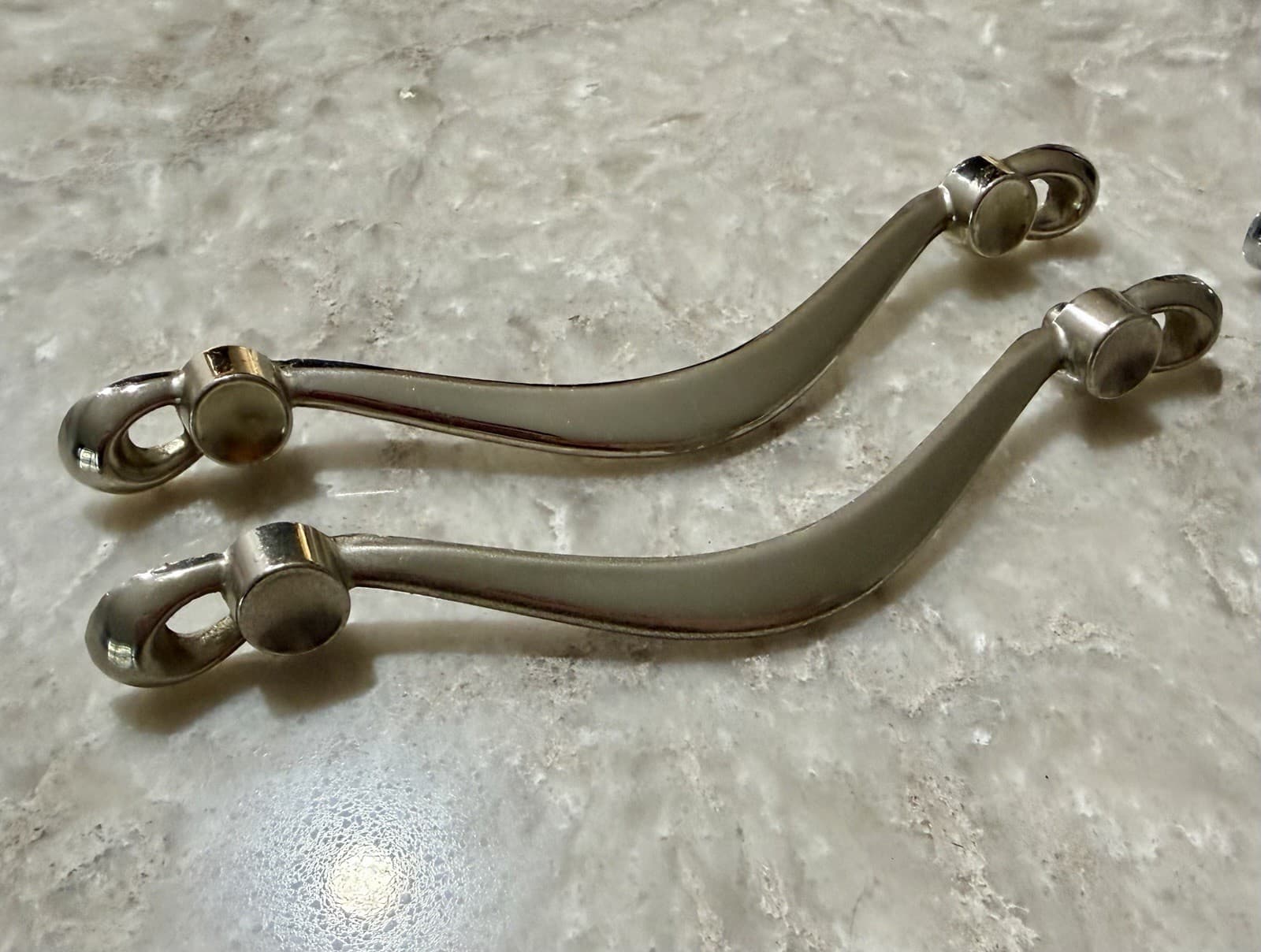 Lot of 5 DCP P958 Cabinet Drawer Pulls 4.5” CTC Mixed Finishes w/ Screws - Thumbnail 10
