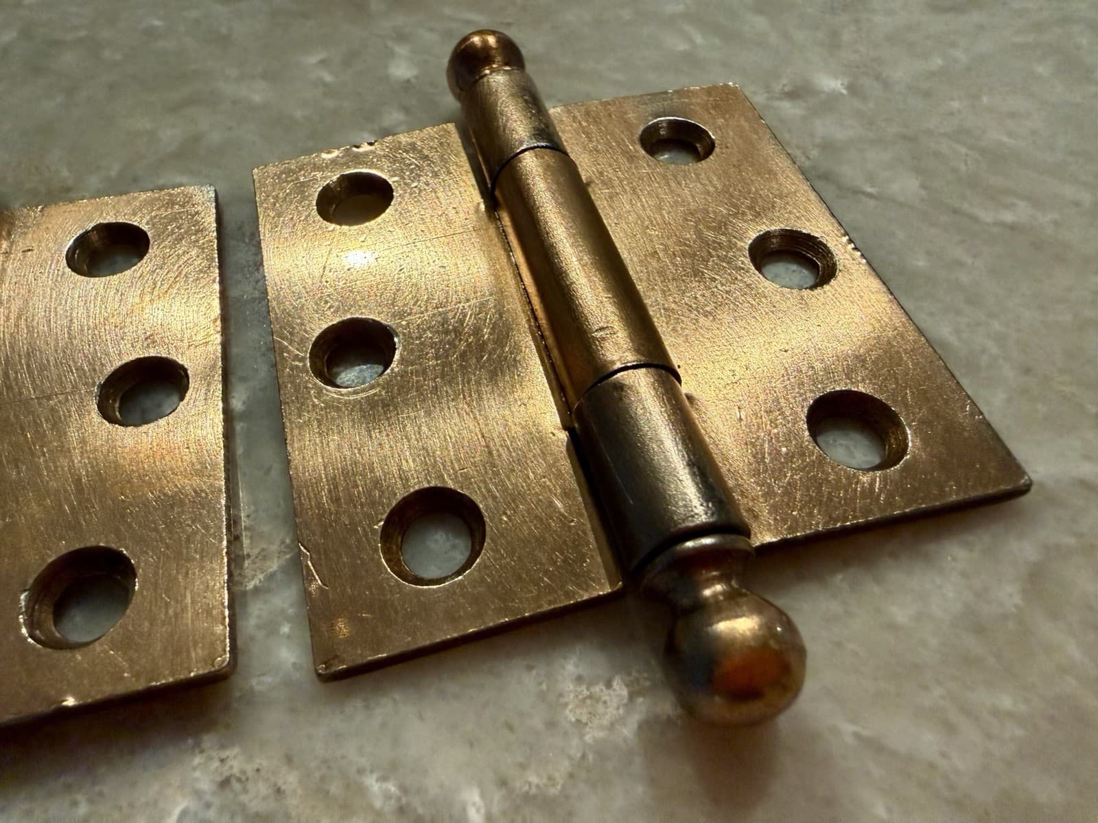 Stanley SW Sweetheart 2.5x2.5 Ball Tip Steel Door Hinges Copper Set of 3 - Thumbnail 5
