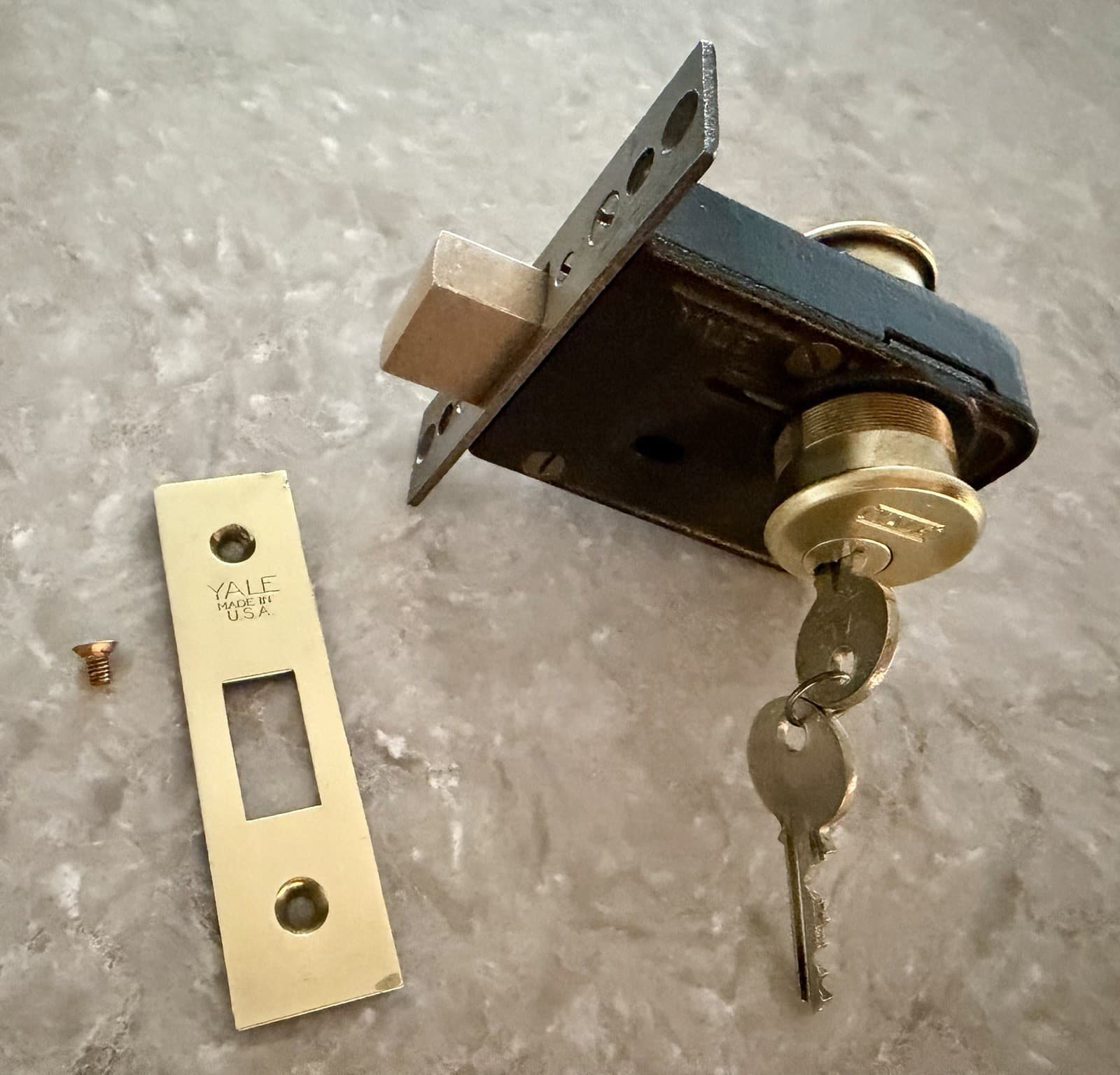Vintage Yale Rim Deadbolt Lock w/ 2 Keys Brass Strike Cleaned Complete