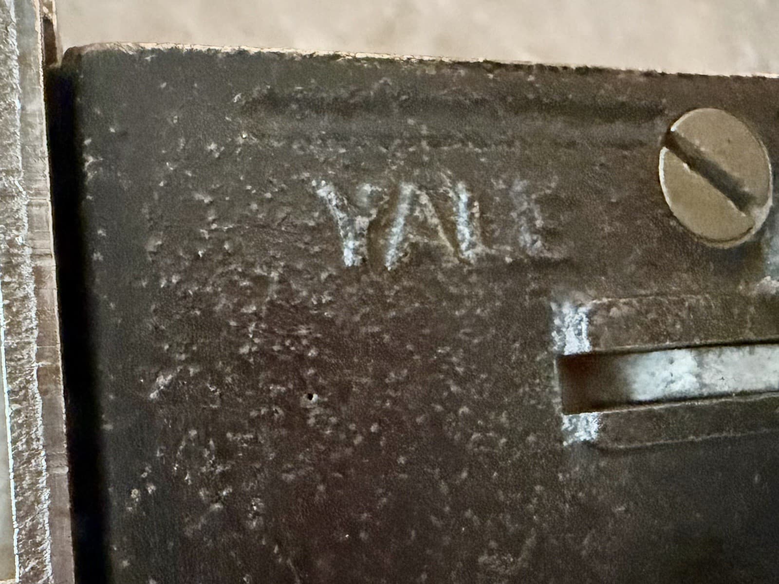 Vintage Yale Rim Deadbolt Lock w/ 2 Keys Brass Strike Cleaned Complete - Thumbnail 4