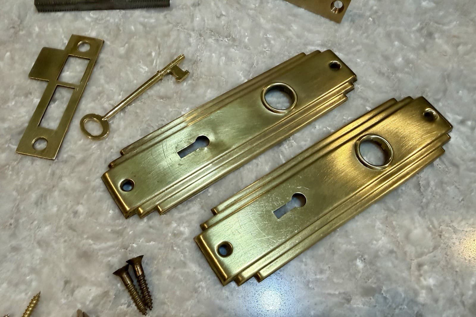 Vintage Sargent Mortise Lock Set Glass Door Knobs Art Deco Plates Key Complete - Thumbnail 4