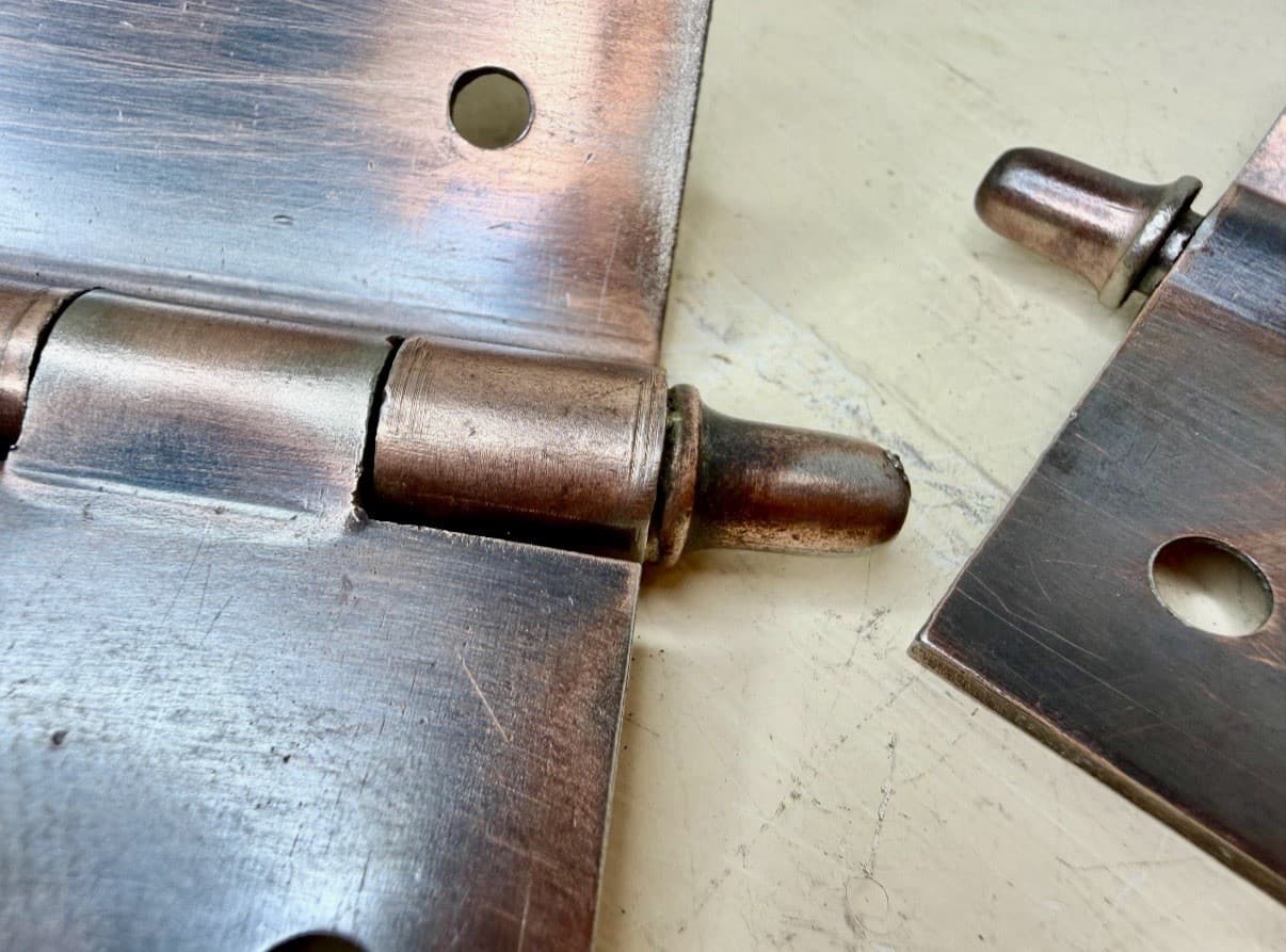 National Mfg 3/4” Offset Door Hinges 4.25” x 3.5” Steeple Tip Set of 2 - Thumbnail 2