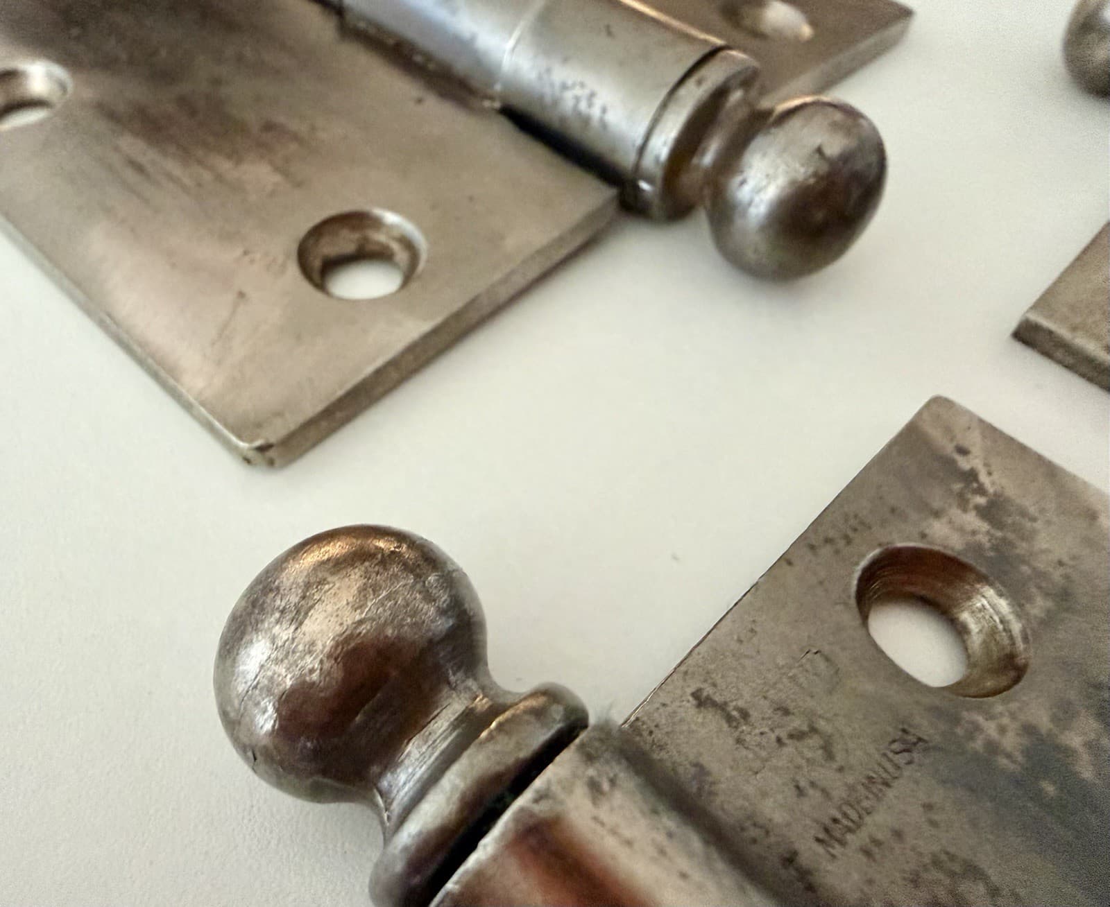 Stanley SW 3.5” Steel Ball Tip Door Hinges Set of 3 Made in USA - Thumbnail 4