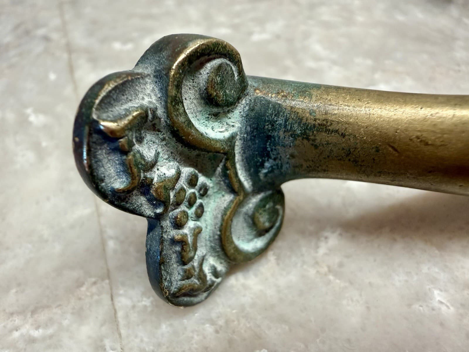 Pair Vintage Solid Brass Grapevine Cabinet Drawer Pulls 5” CTC Art Nouveau - Thumbnail 4
