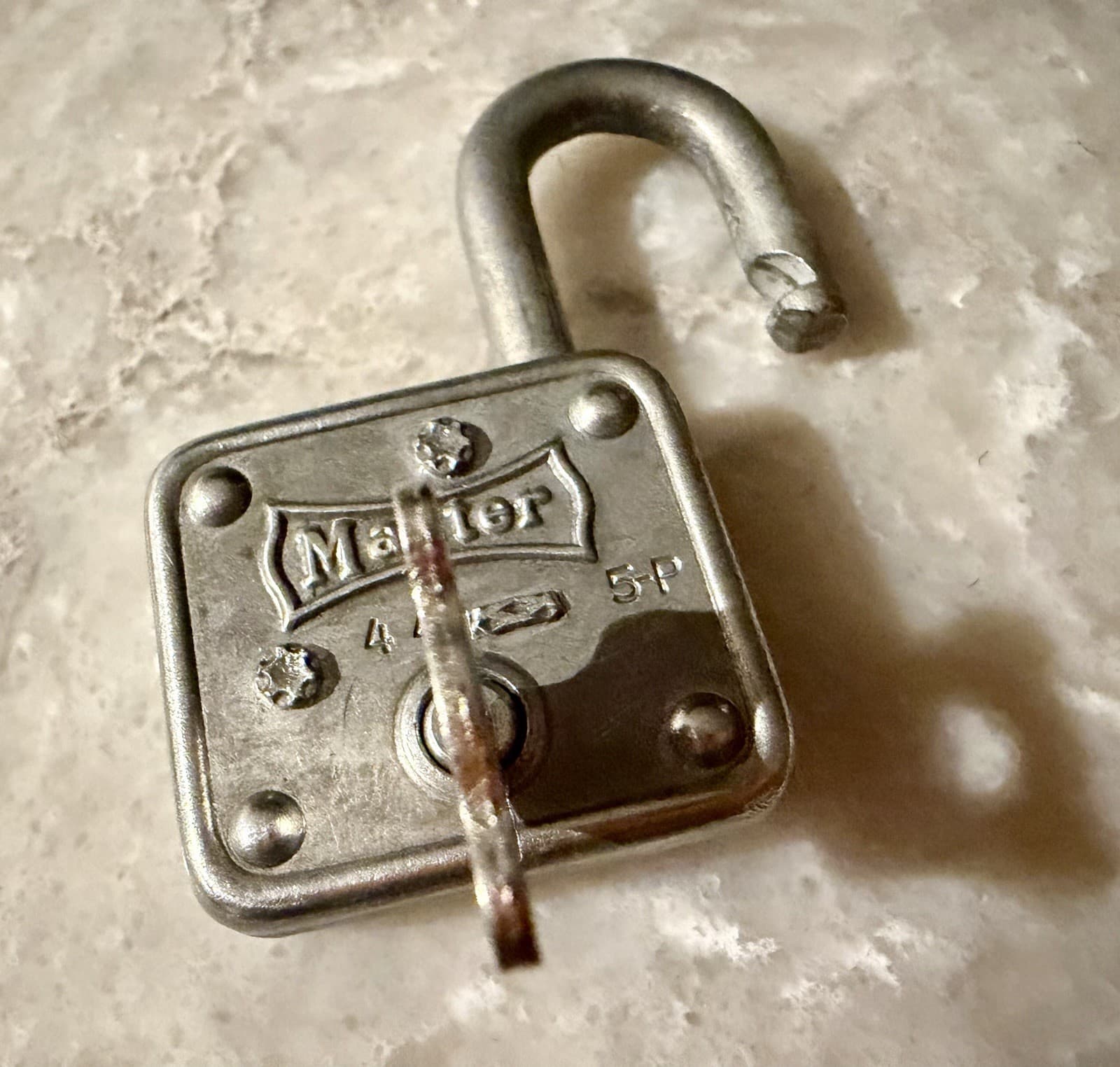 Vintage Master Lock Padlocks Models 85 & 44 5P w/ Keys Made USA Pair - Thumbnail 8