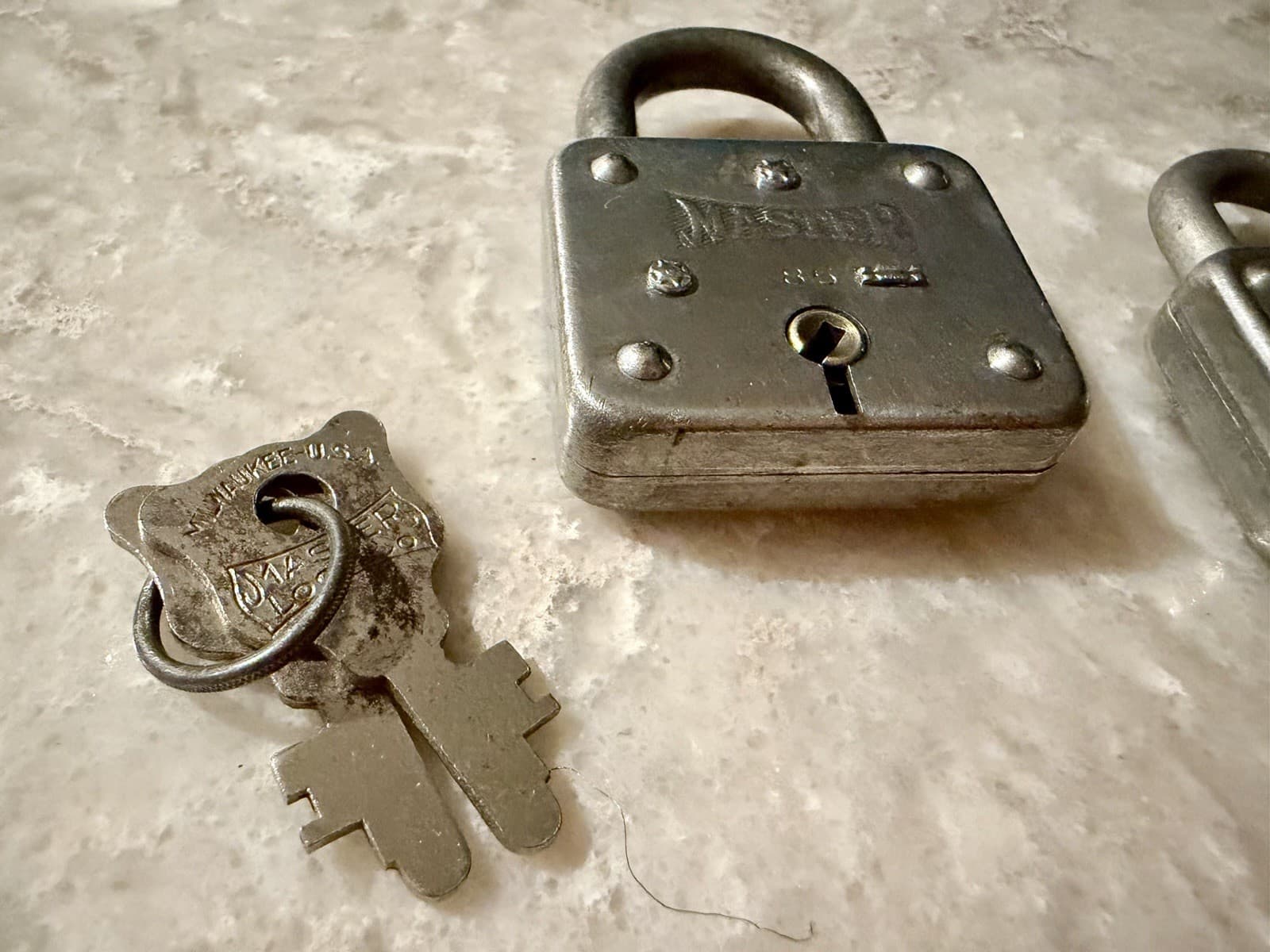Vintage Master Lock Padlocks Models 85 & 44 5P w/ Keys Made USA Pair - Thumbnail 2