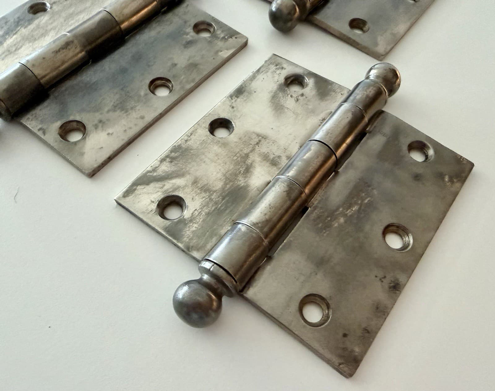 Stanley SW 3.5” Steel Ball Tip Door Hinges Set of 3 Made in USA - Thumbnail 3