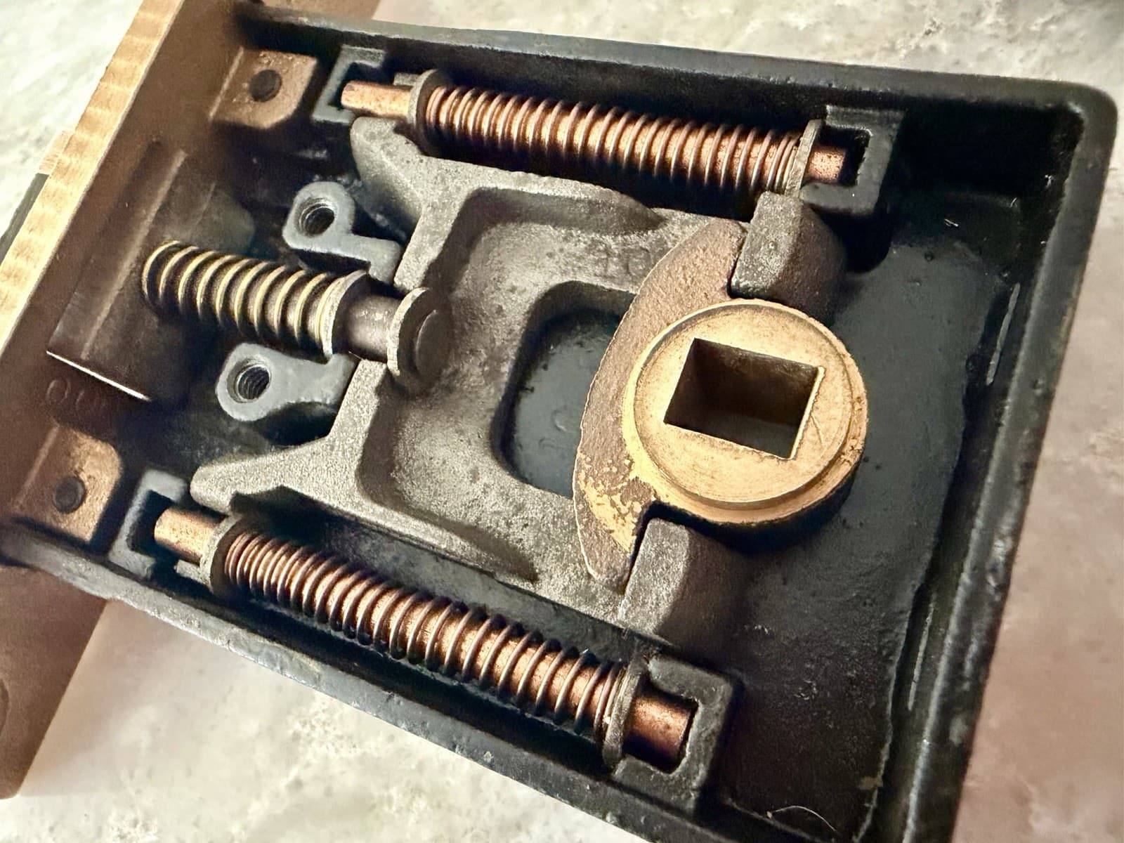 Vintage Yale Brass Passage Mortise Lock Antique Door Hardware - Thumbnail 2