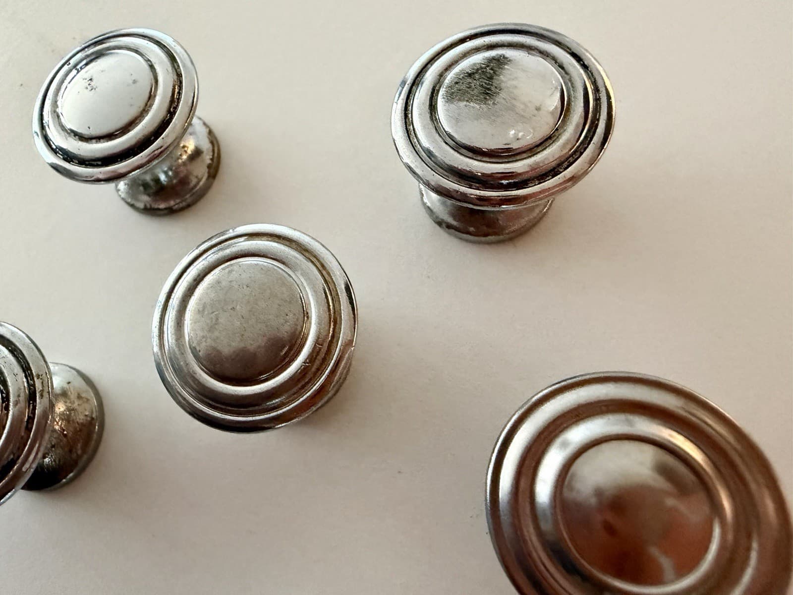 Set of 6 Vintage Steel Cabinet Drawer Knobs Concentric Circle Black Stripe 1” - Thumbnail 4