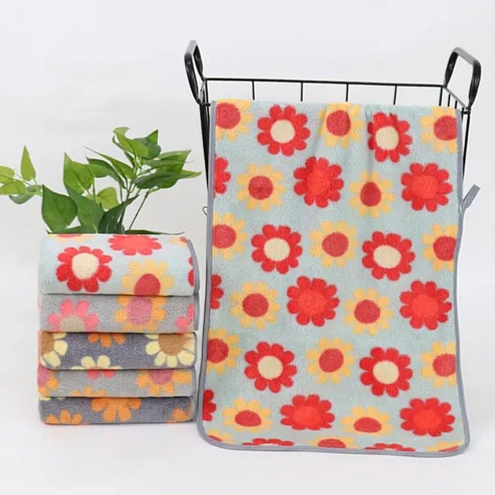 Keylan Blankie Small Dog Blanket for Toy Breeds Gray Red Flowers Gift Packaged - Thumbnail 8