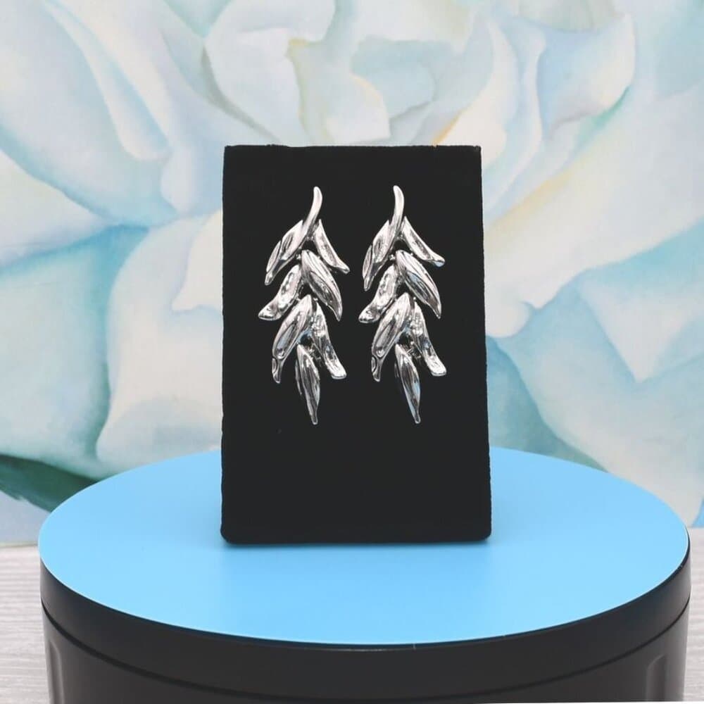 Deandria Banks Leaves of Silver Layered Leaf Earrings Gift Packaged - Thumbnail 8
