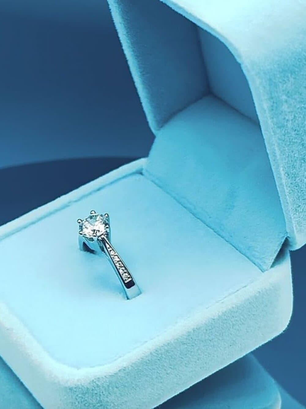 Dayani Lynn Accented Solitaire CZ Sterling Silver Plated Ring Size 5 Gift Boxed - Thumbnail 5
