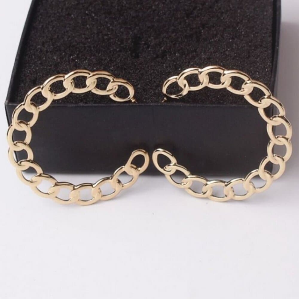 Alyssa Leanna Gold Stationary Link Design Hoop Post Earrings Gift Packaged - Thumbnail 2