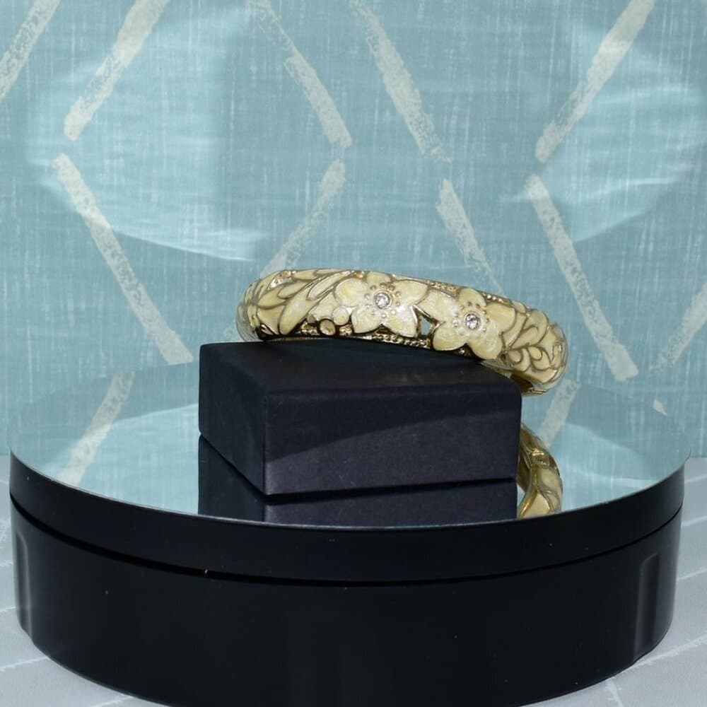 Artistic Pearlized Floral Enamel Hinged Bracelet Caroline C Estate Collection - Thumbnail 5