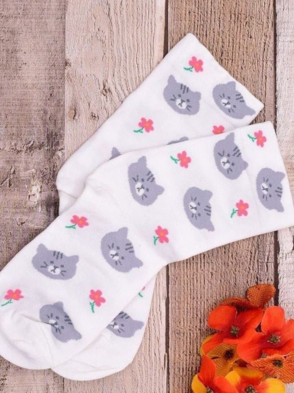 Andi Larose Womens Kitty Cat Pattern Socks Gray on White Gift Packaged - Thumbnail 5