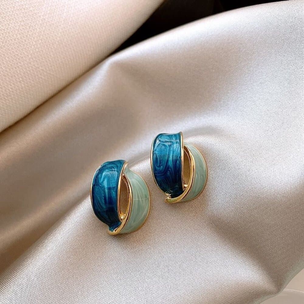 Ashlyn Ellie Artiste Petal Earrings Soft Blue and Deep Teal on Gold Gift Package - Thumbnail 8