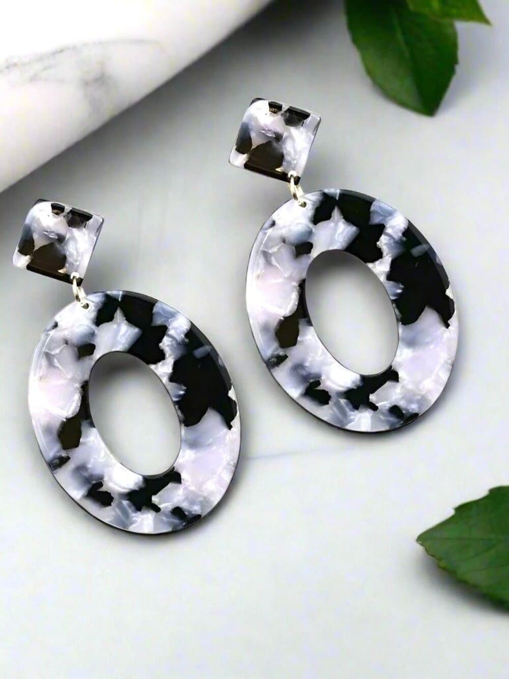 Zinnia Abstracts Geometric Statement Dangle Earrings Open Oval Black Gray