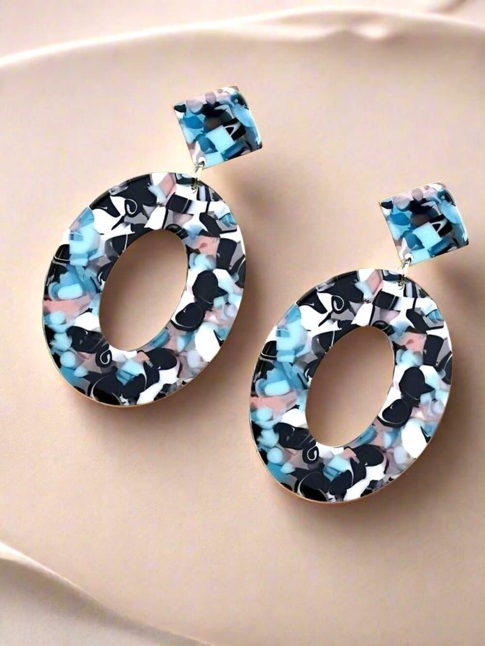 Zinnia Abstracts Geometric Statement Dangle Earrings Open Oval Black Blue - Thumbnail 3