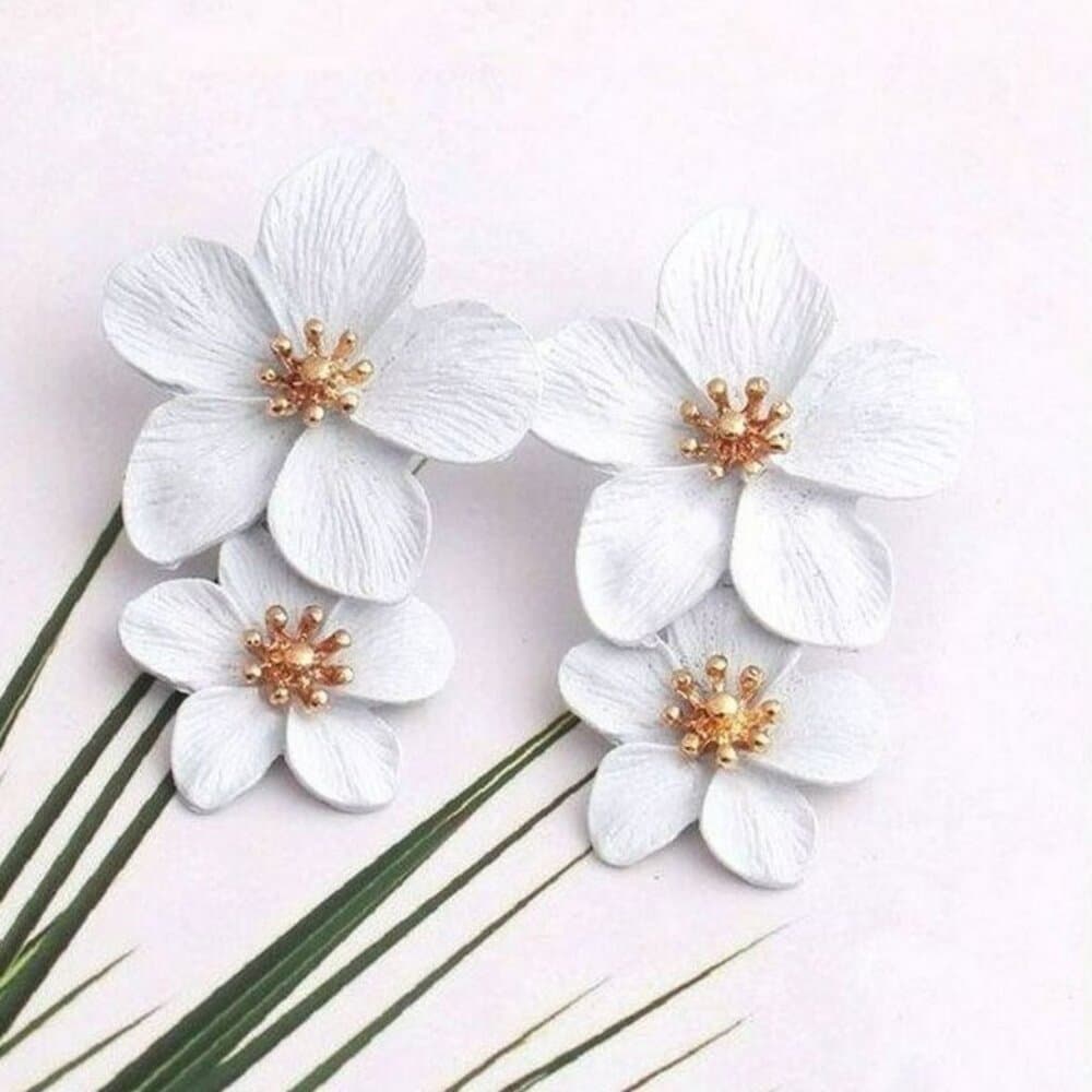Thalia Blooms Florets Serene White Tiered Flower Earrings Gift Packaged - Thumbnail 5
