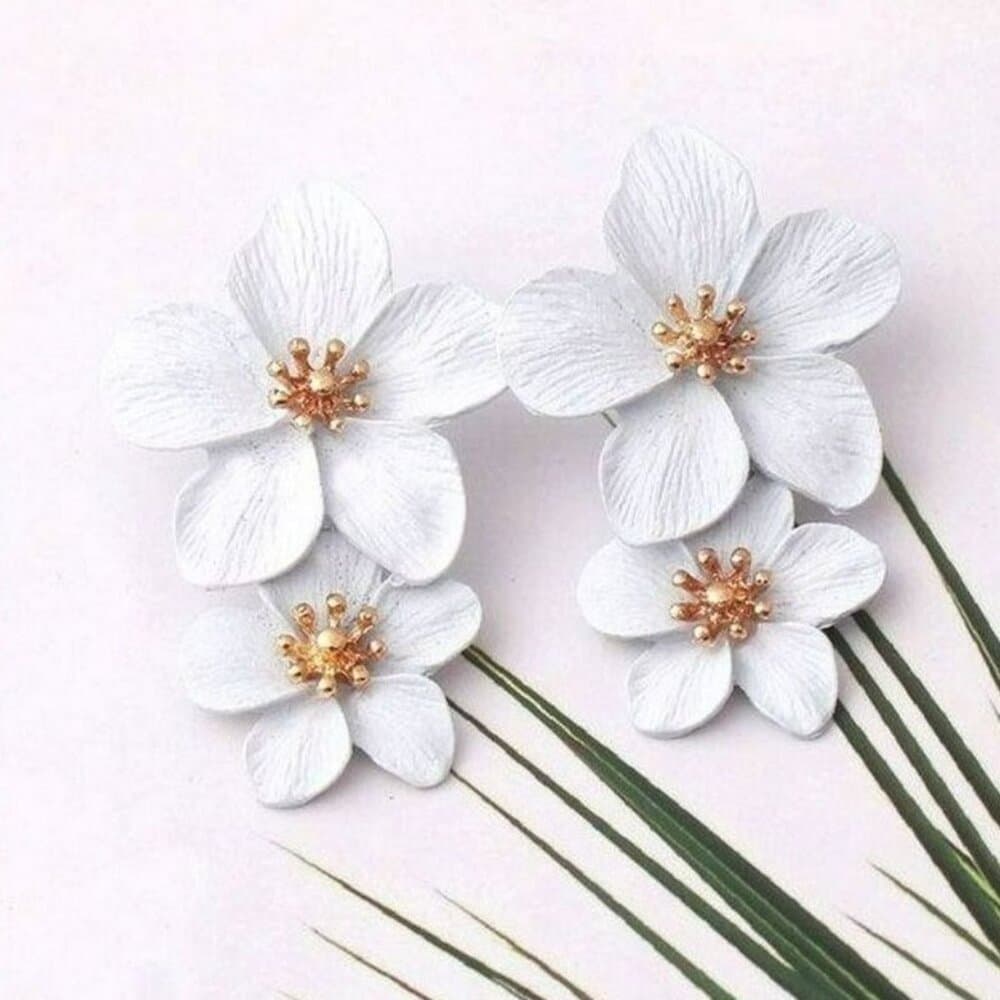 Thalia Blooms Florets Serene White Tiered Flower Earrings Gift Packaged - Thumbnail 10