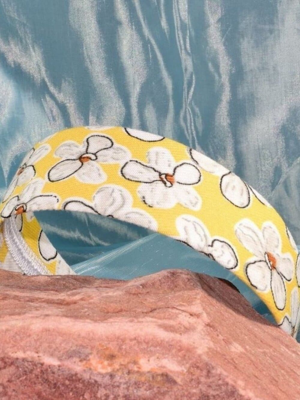 Raelynn Chris Artistic Flowers on Yellow Floral Pattern Headband Gift Packaged - Thumbnail 3