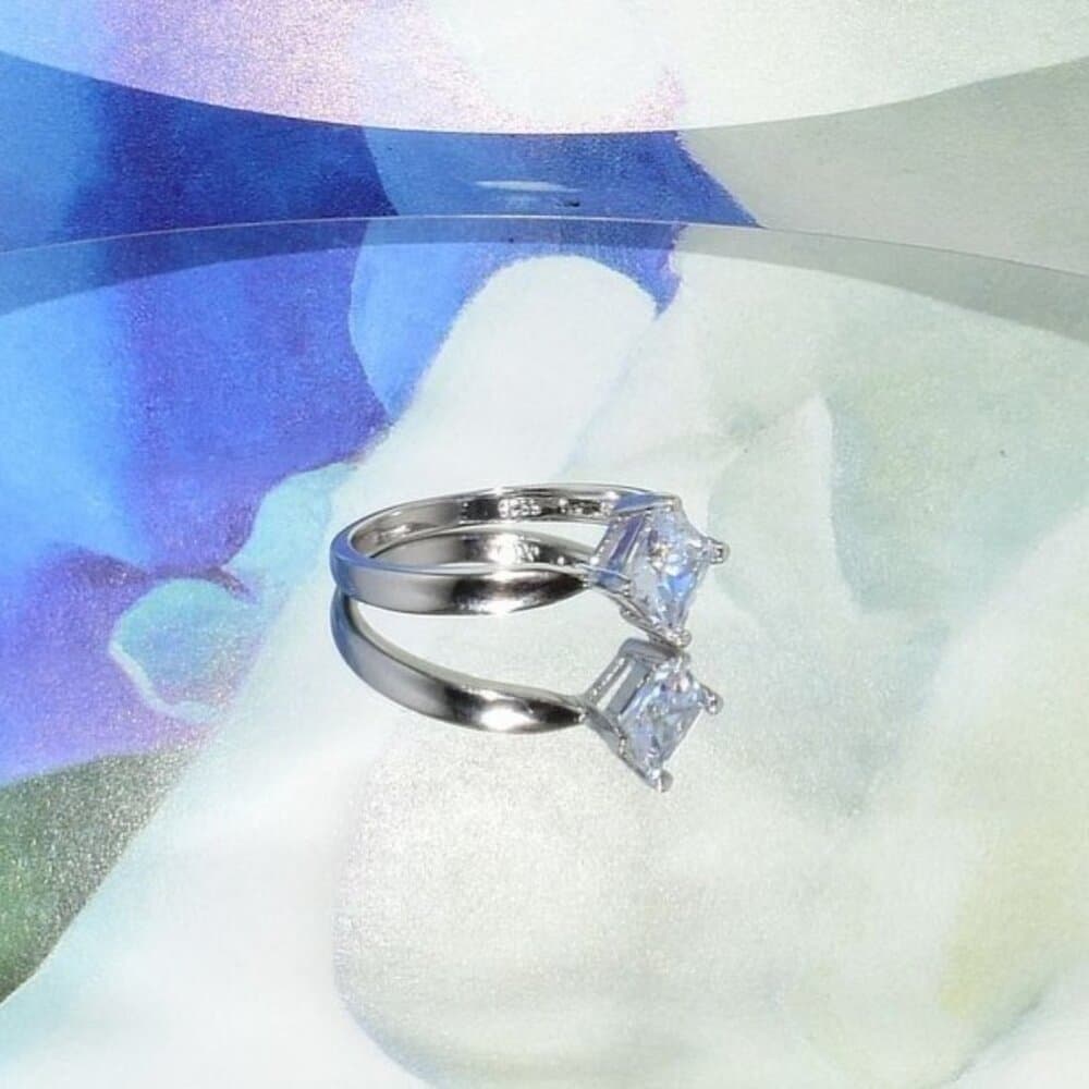 Reina Princess Cut Rhombus Solitaire 925 Sterling Silver Ring Size 8 Gift Boxed - Thumbnail 9