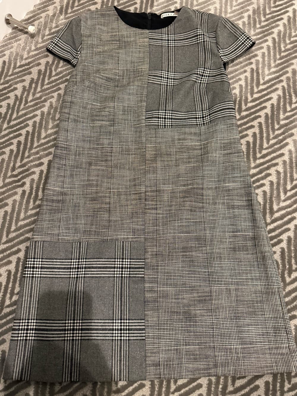 Alice + Olivia Gray Plaid Patchwork Mini Dress - Thumbnail 4