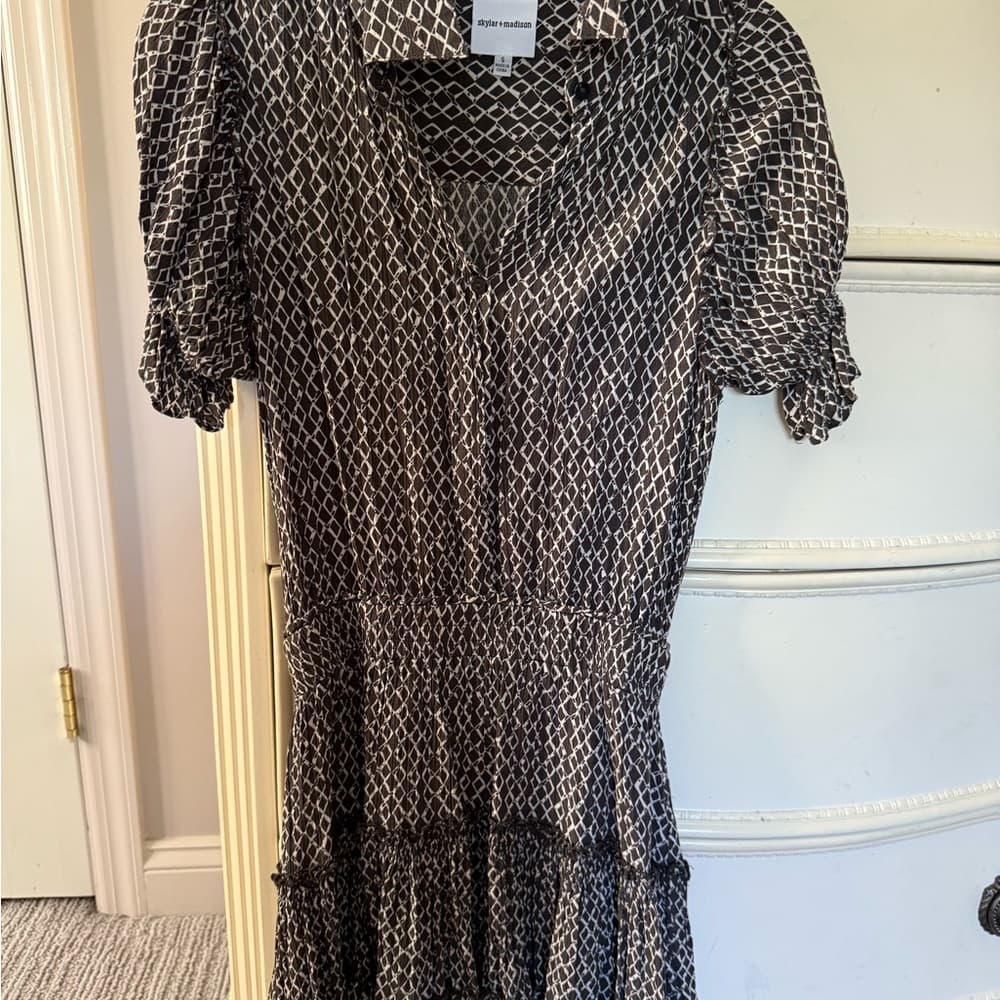 Skylar + Madison Brown and White Ruffled Puff Sleeve Mini Dress - Thumbnail 6