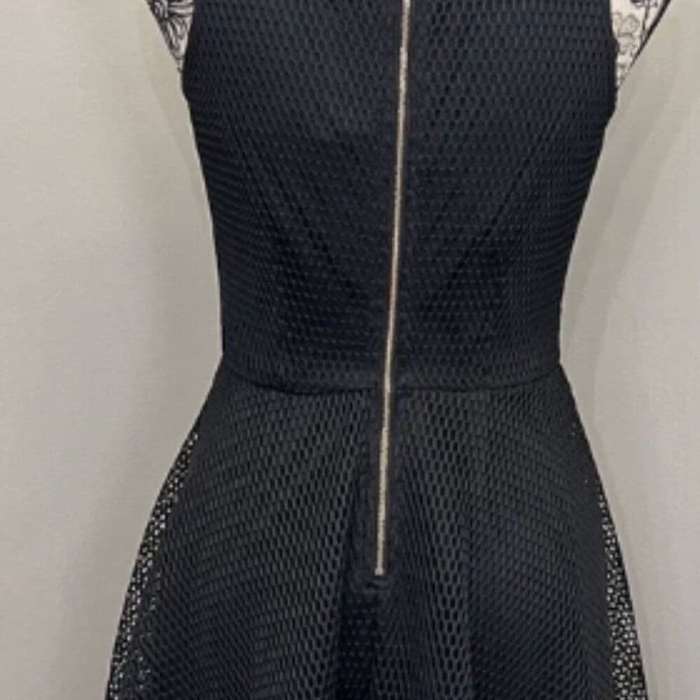 Black sleeveless dress super cute - Thumbnail 6