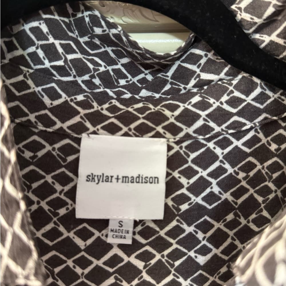 Skylar + Madison Brown and White Ruffled Puff Sleeve Mini Dress - Thumbnail 7