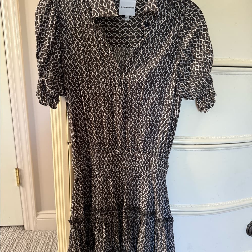 Skylar + Madison Brown and White Ruffled Puff Sleeve Mini Dress - Thumbnail 5