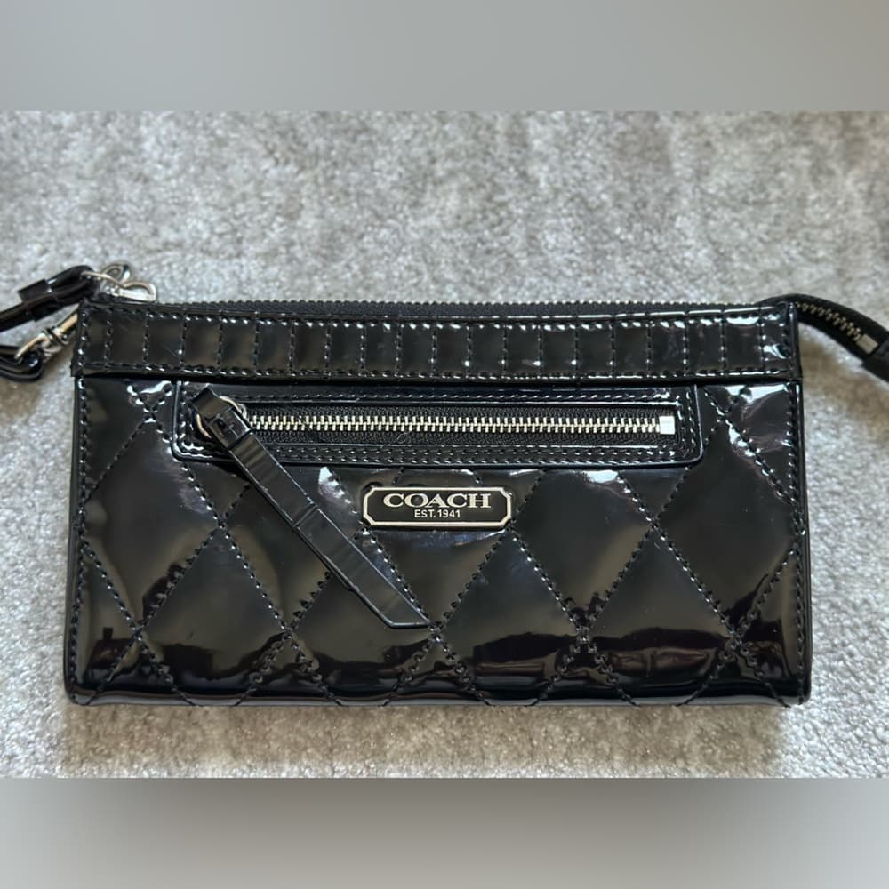 Coach Patten leather quilted look wristlet - Thumbnail 3