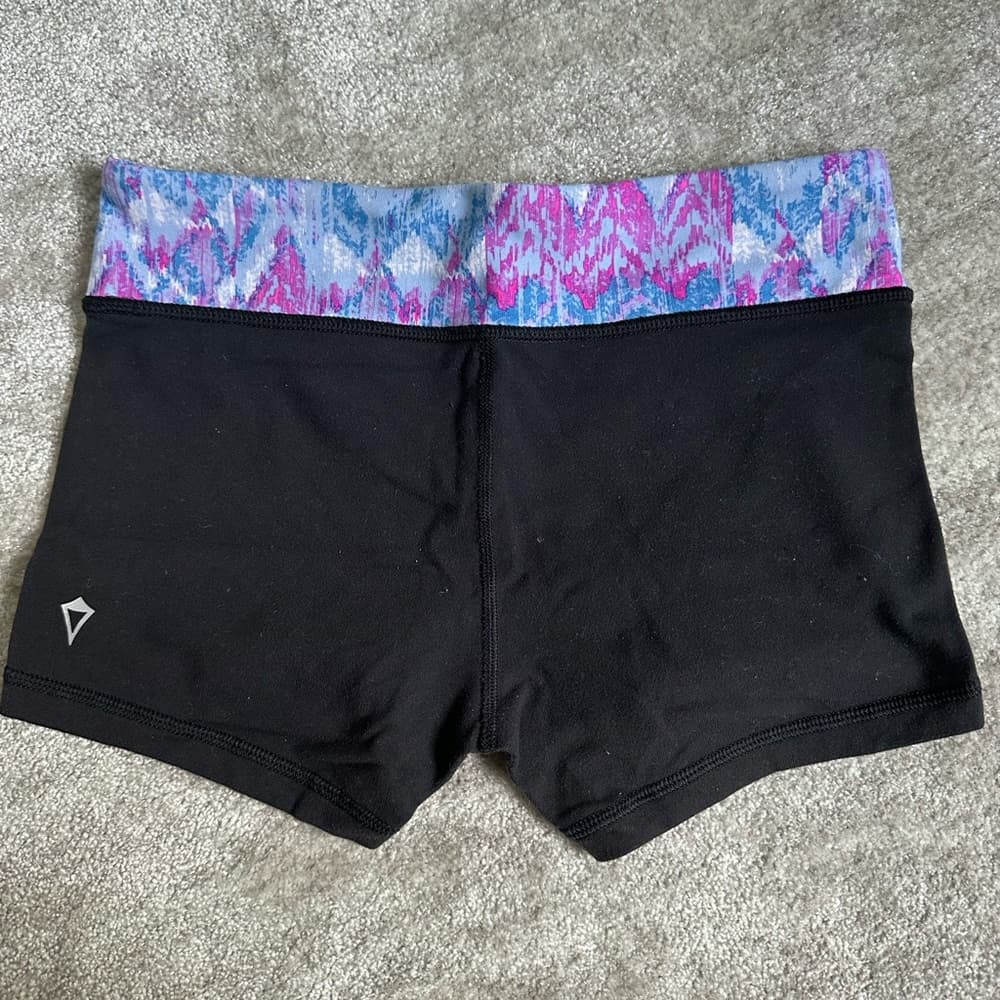 Iviva by Lululemom Black Shorts - Girls Size 12 - Thumbnail 3