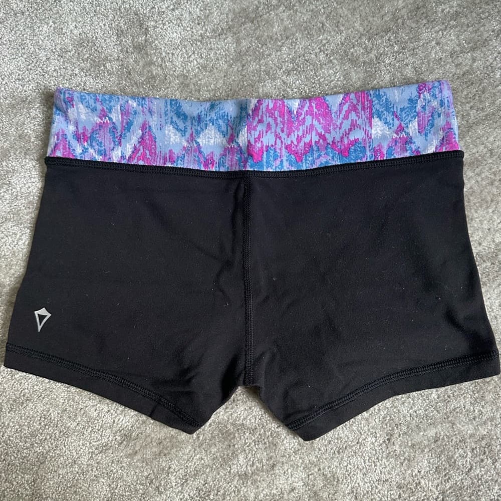 Iviva by Lululemom Black Shorts - Girls Size 12