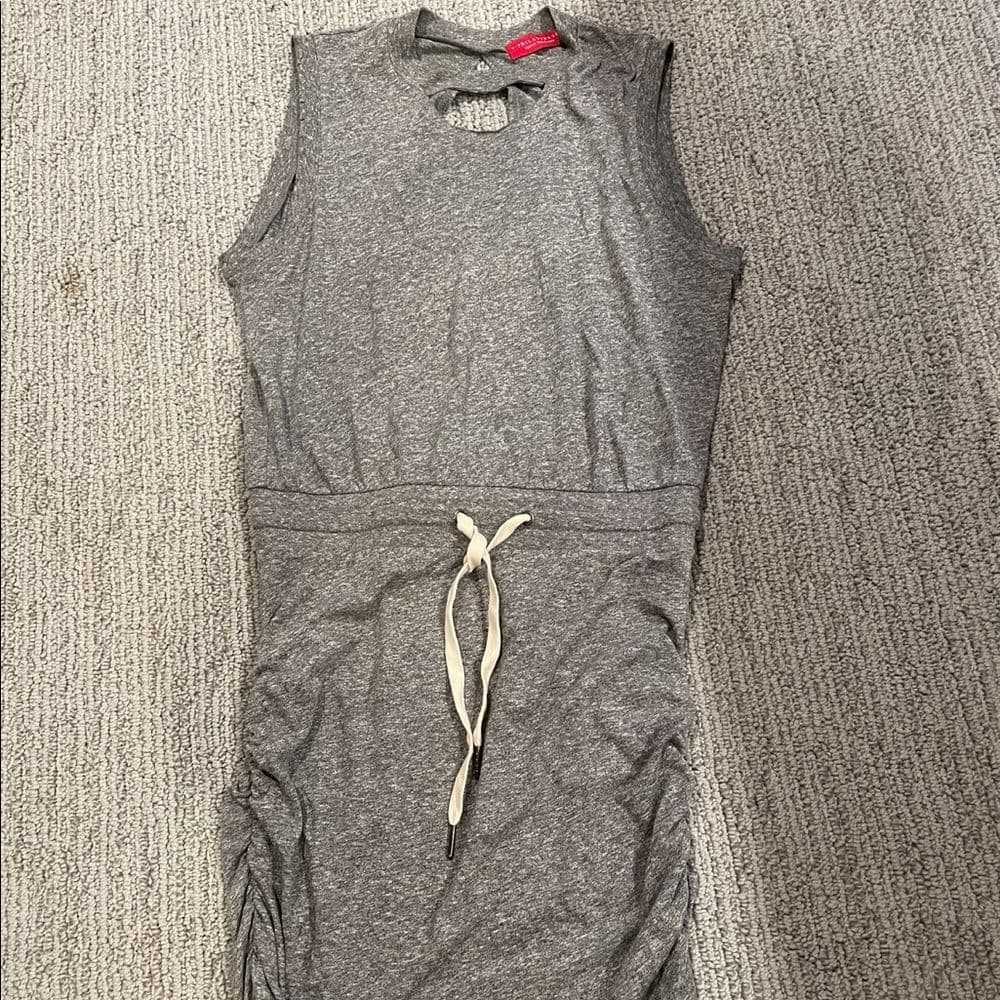 Gary sleeveless dress with ruched siding - Thumbnail 4