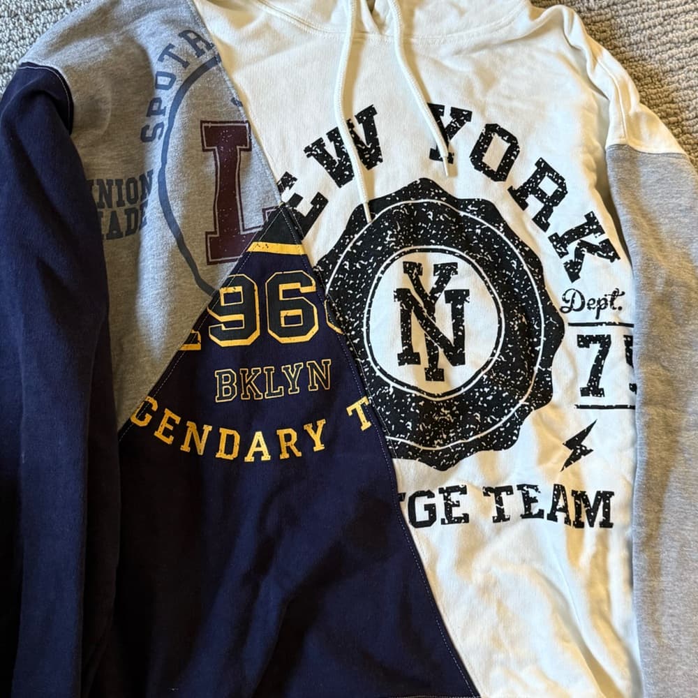 Urban Outfitters Gray and Cream Sweatshirt - Thumbnail 2