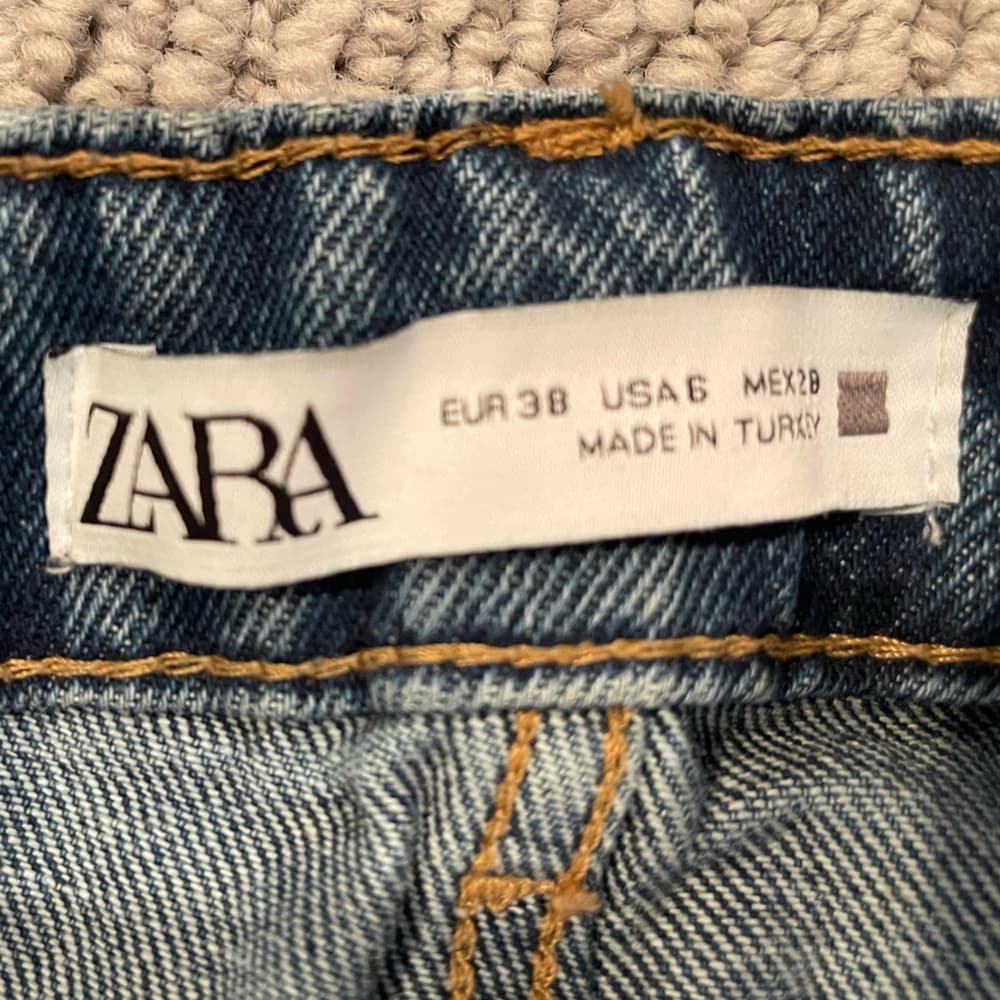 Zara Blue Wash Tapered Jeans Women’s 6 - Thumbnail 4