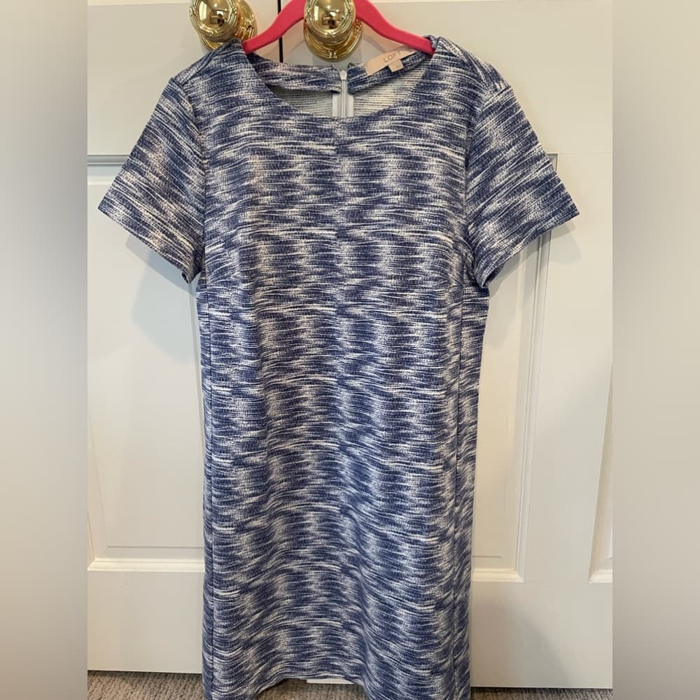 LOFT Blue Textured Knit Dress Size 4 - Thumbnail 3