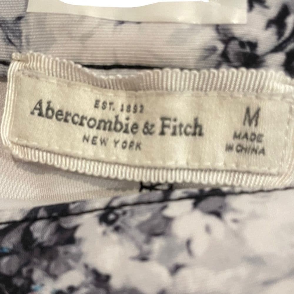 Floral Abercrombie and Fitch skirt - Thumbnail 2