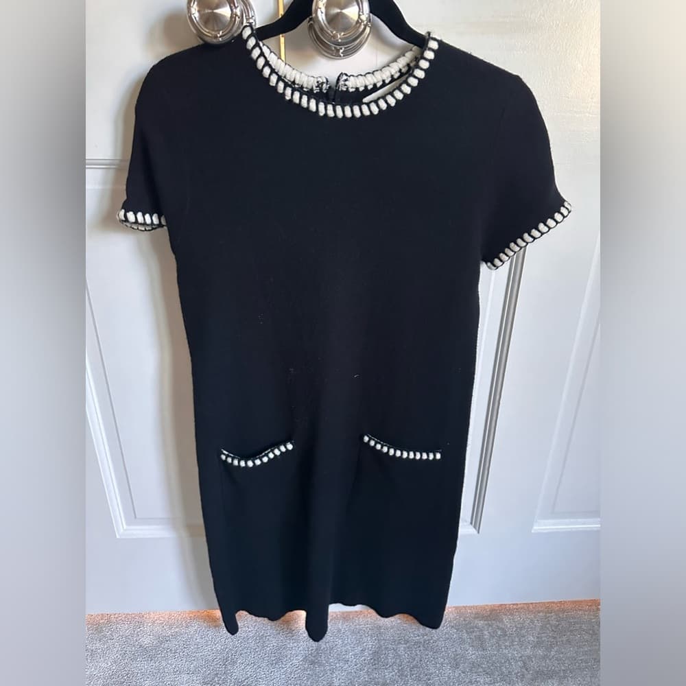 Zara SHORT KNIT Black dress with white trim - Size Small - Thumbnail 3