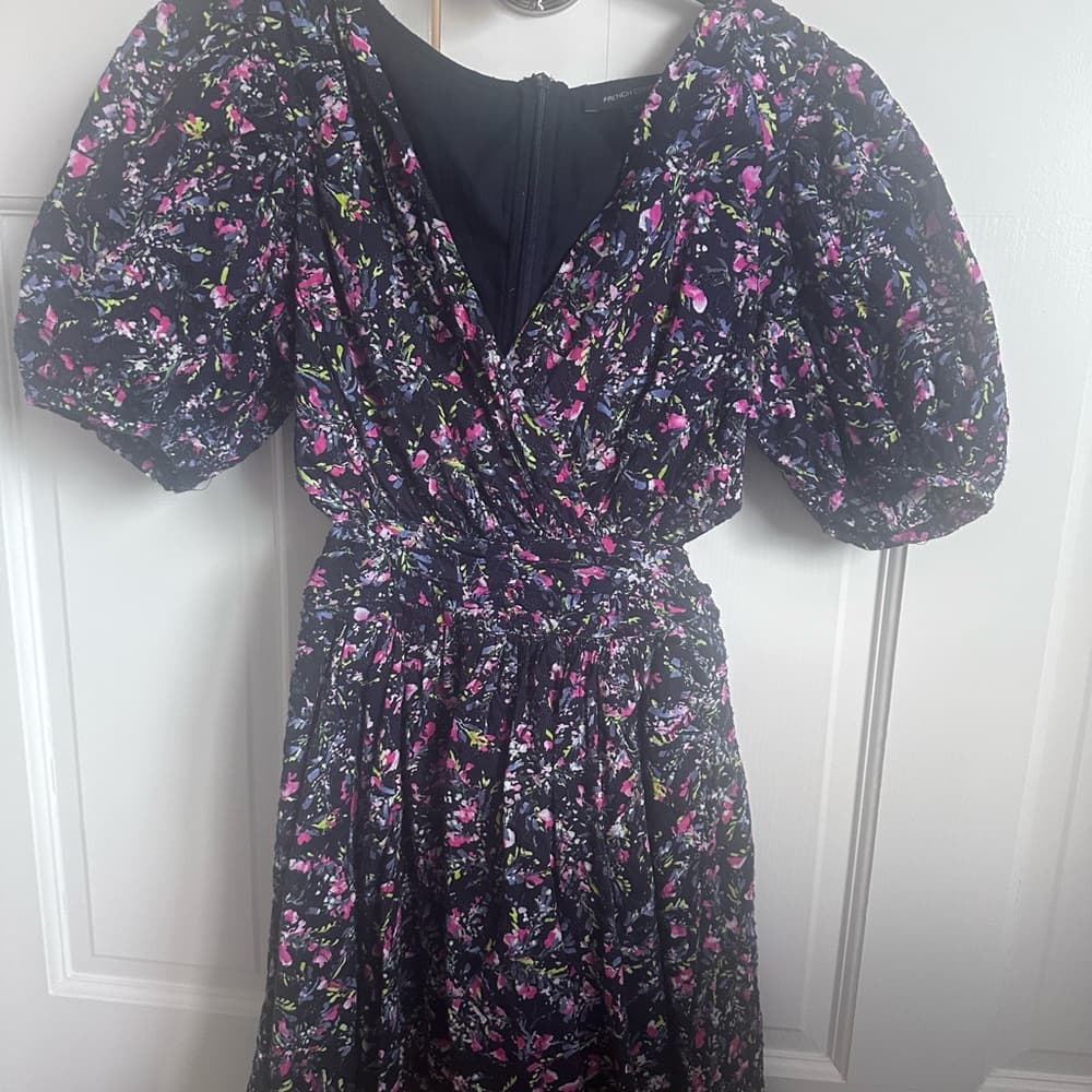 French Connection Purple and Pink Floral Cutout Dress with Puff Sleeves - Thumbnail 3