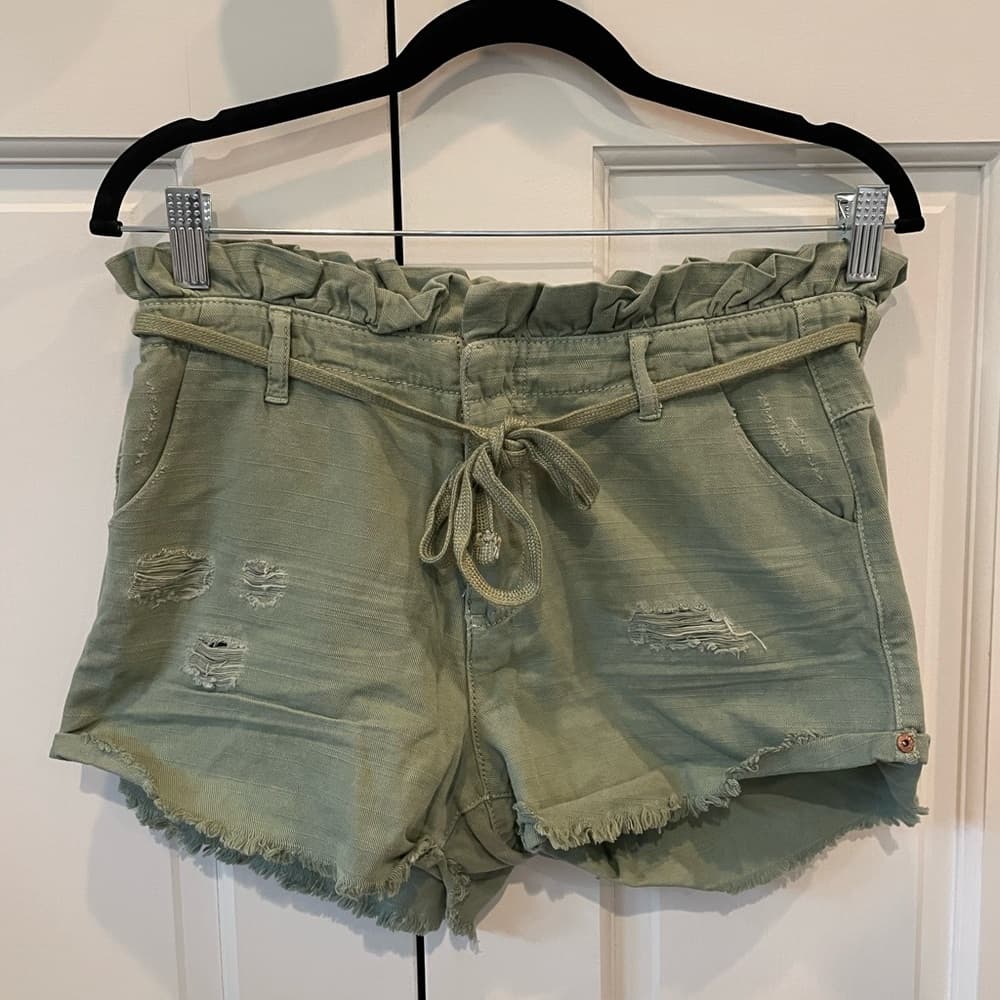 Green ripped cargo shorts - Size M - Thumbnail 2