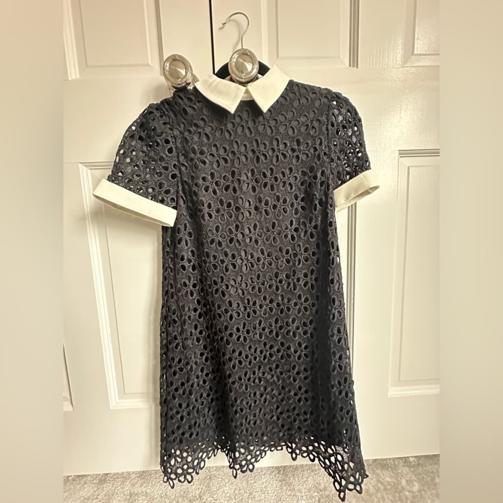 AQUA Collared Lace Shift Dress - Thumbnail 2