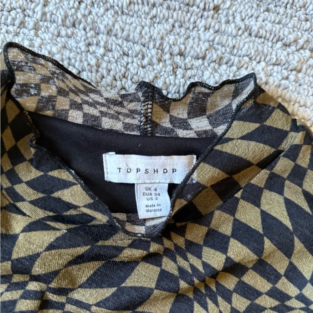 Topshop Black and Green Bodycon Dress with Mandarin Collar - Thumbnail 4