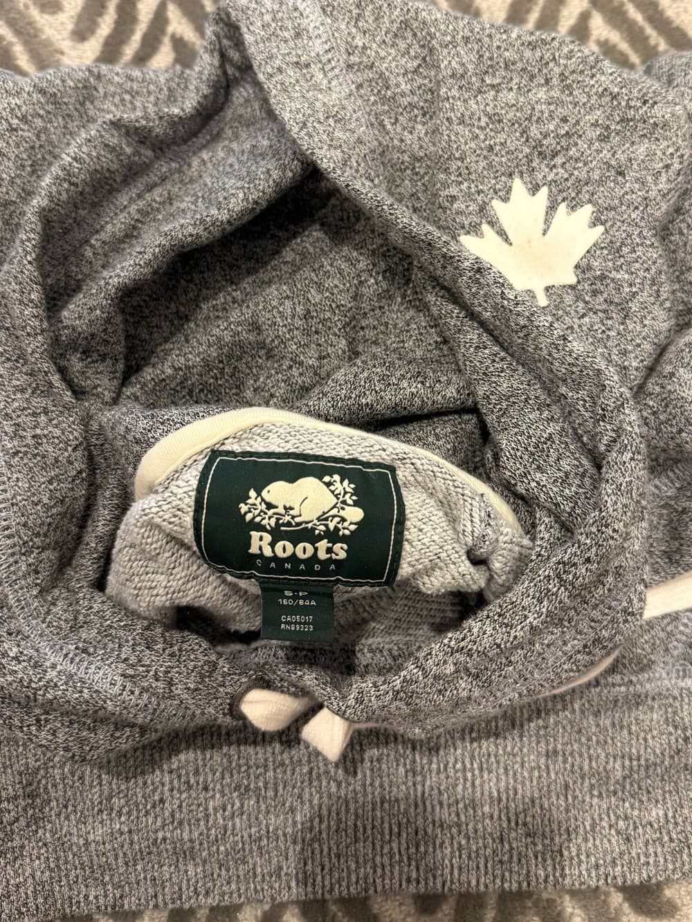 Roots Heather Gray Hoodie with Cream Maple Patch - Thumbnail 3
