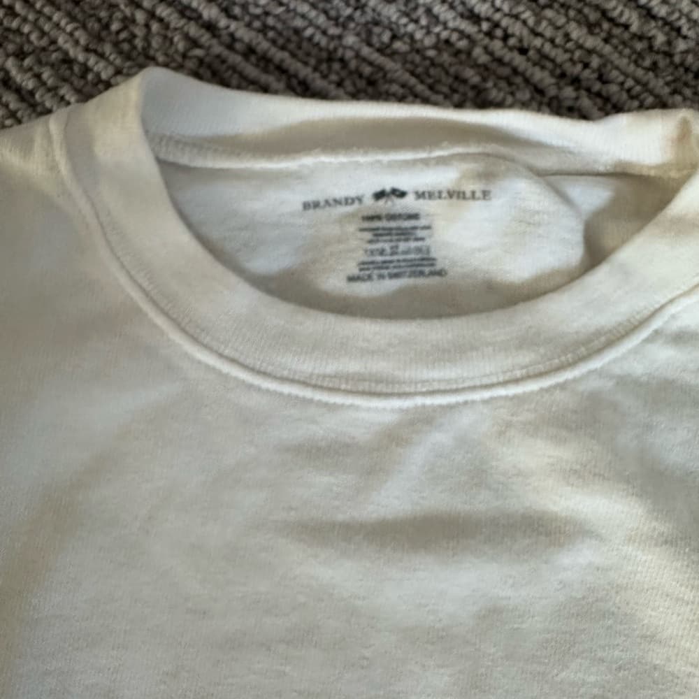 Brandy Melville Newport White Graphic Long Sleeve Shirt - Thumbnail 4