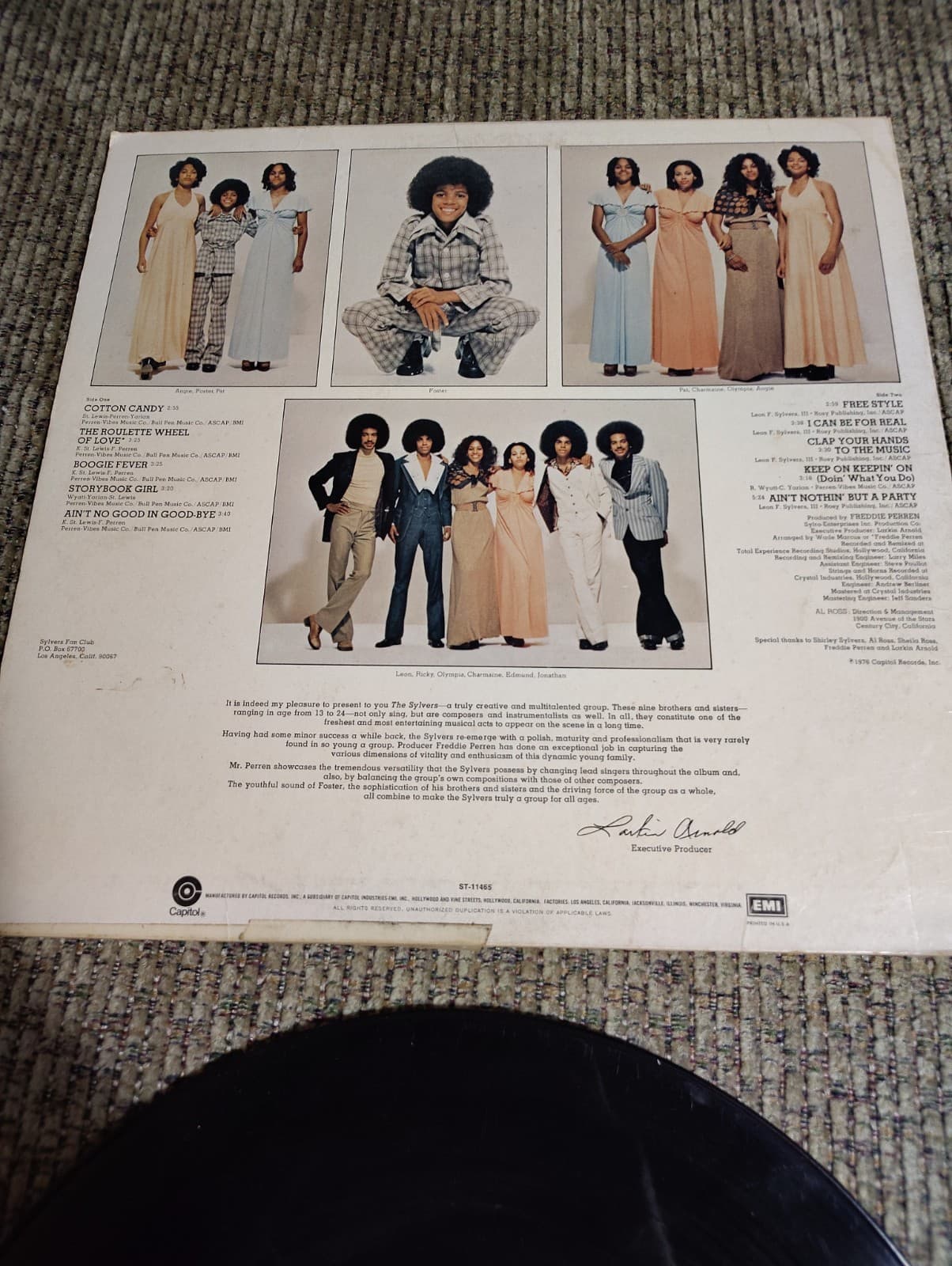 The Sylvers- SHOWCASE Vinyl Records ST-11465 1976 VG+/VG+ - Thumbnail 5