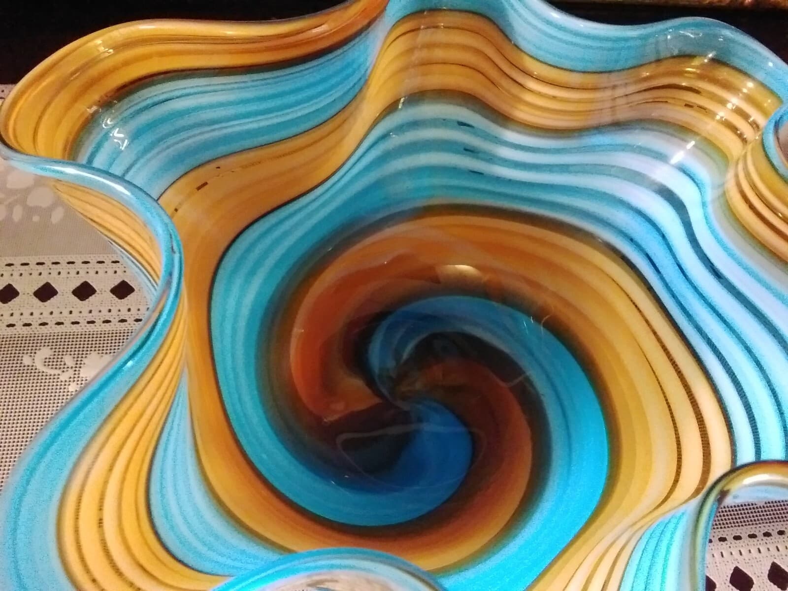 Striped Glass Bowl with Wavy Rim - Thumbnail 5