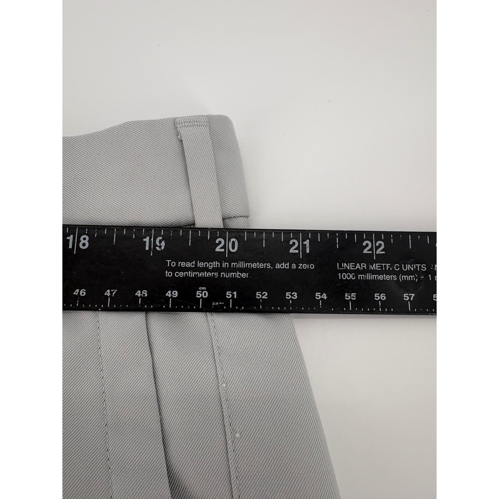Peter Millar Mens Golf Shorts Light Gray Flat Front Size 40 - Thumbnail 4
