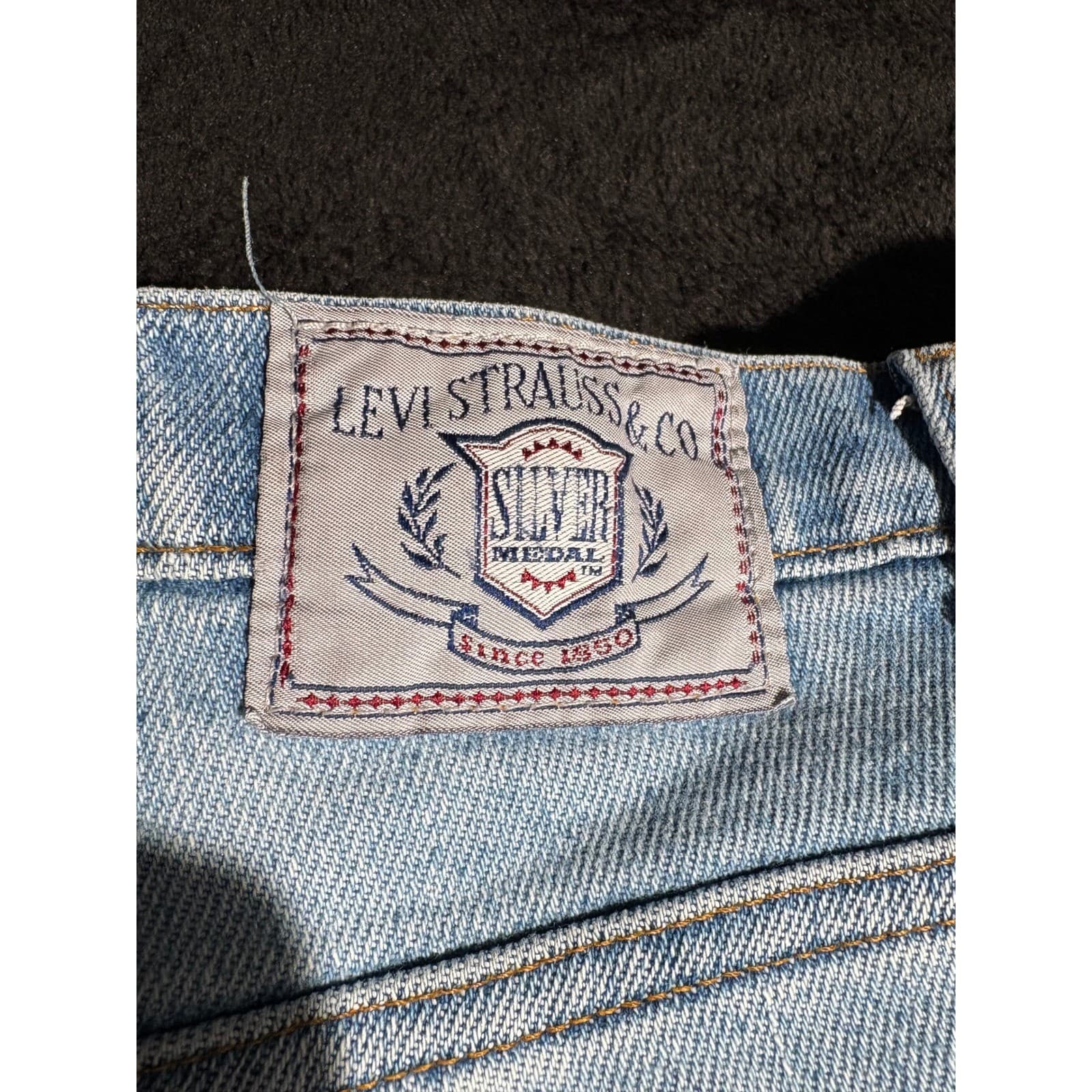 Vintage Levi's Silver Tab Jeans Men's Light Wash Denim Relaxed Fit Jeans W40 L30 - Thumbnail 7
